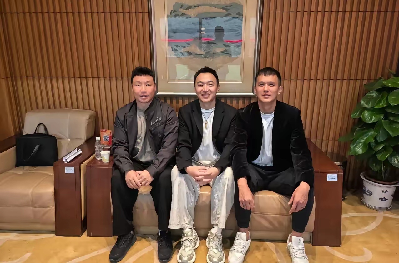 包含九游欢乐官方网站:冯潇霆：经验对中国足球年轻球员的传承与指导：方法与效果评估的词条