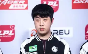 "jiuyou.com:选手动态：X战队教练宣布退役，寻找新方向"