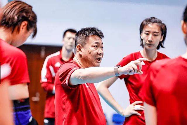 九游欢乐平台：CBA球队的吉祥物设计：如何打造更具代表性的球队形象？