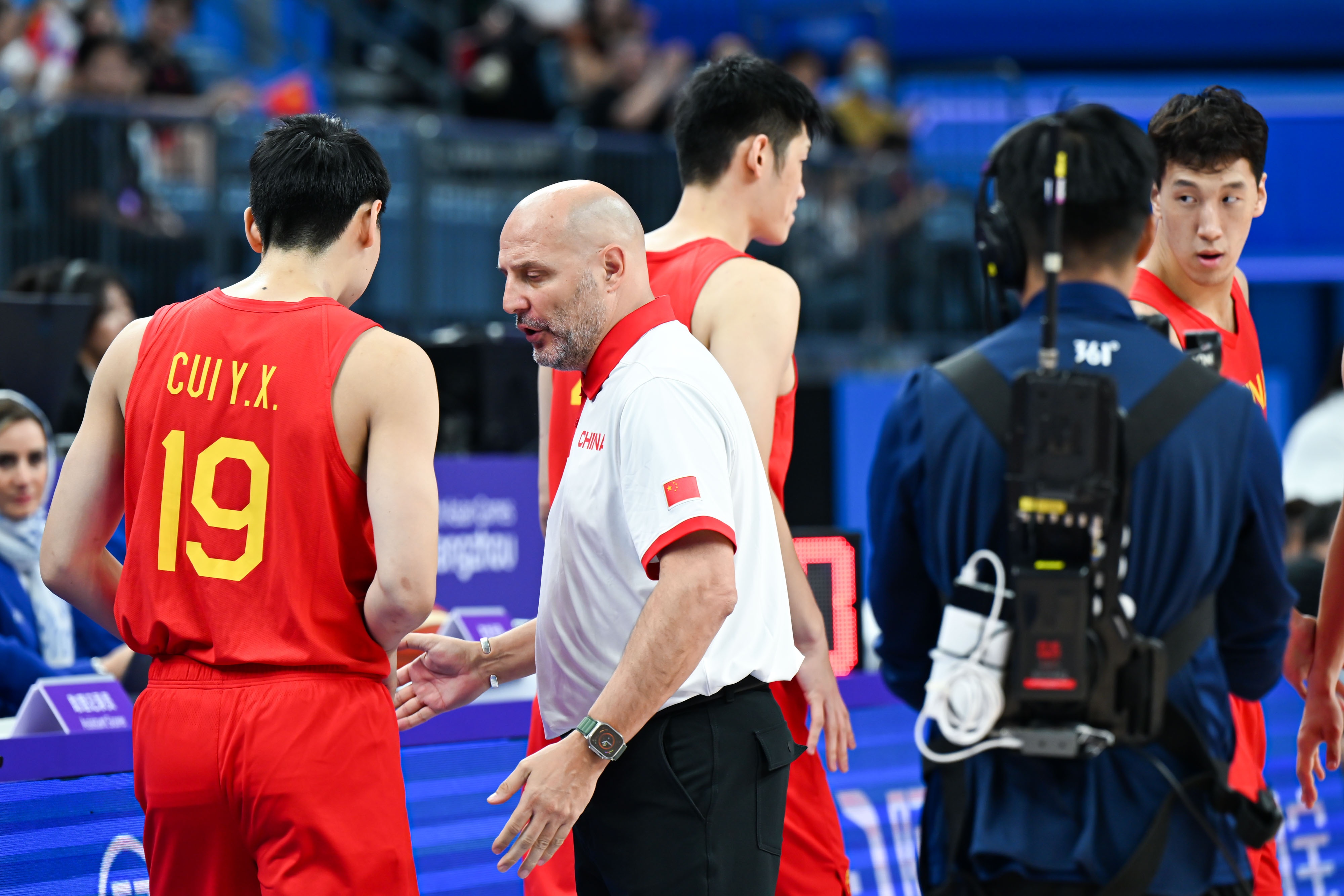 包含九游欢乐平台：中国篮球教练：专业培养，提升水平，打造一流教练团队，为中国篮球培养人才的词条