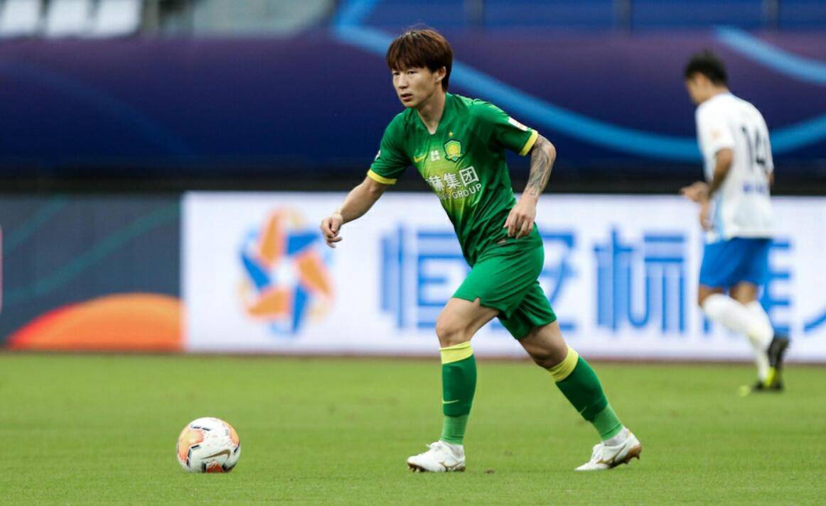 包含九游欢乐官方网站:归化球员阿兰对中国国家队的进攻贡献与战术价值的词条