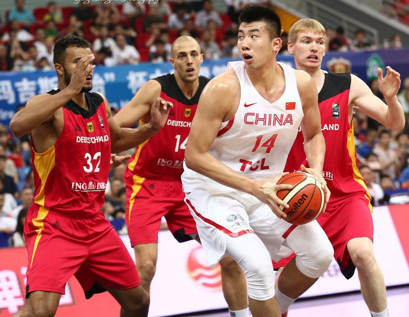 包含九游欢乐平台：中国男篮历史上的经典防守策略：铁血防守，铸就辉煌的词条