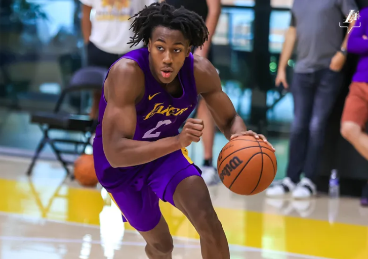 包含九游欢乐APP：湖人队战术调整：尝试三后卫阵容，提升进攻速度的词条