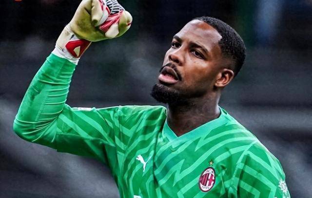 九游欢乐首站：意甲弗罗西诺内的防守体系与战术调整