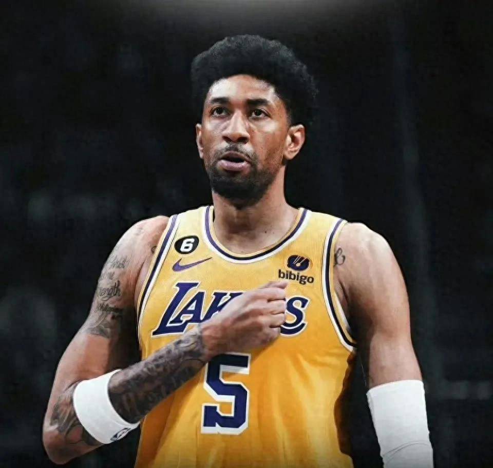 关于九游欢乐APP：湖人队新赛季：刘易斯表示将提升防守效率的信息