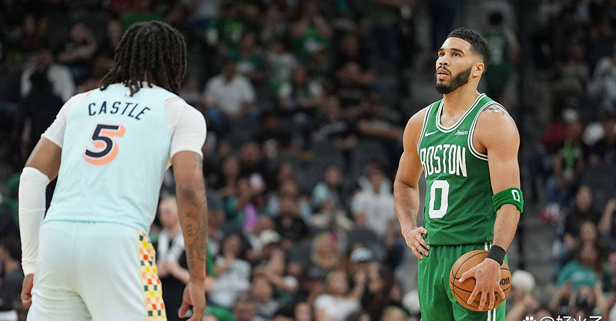 九游欢乐APP:凯尔特人队塔图姆：如何成为更好的领袖？的简单介绍