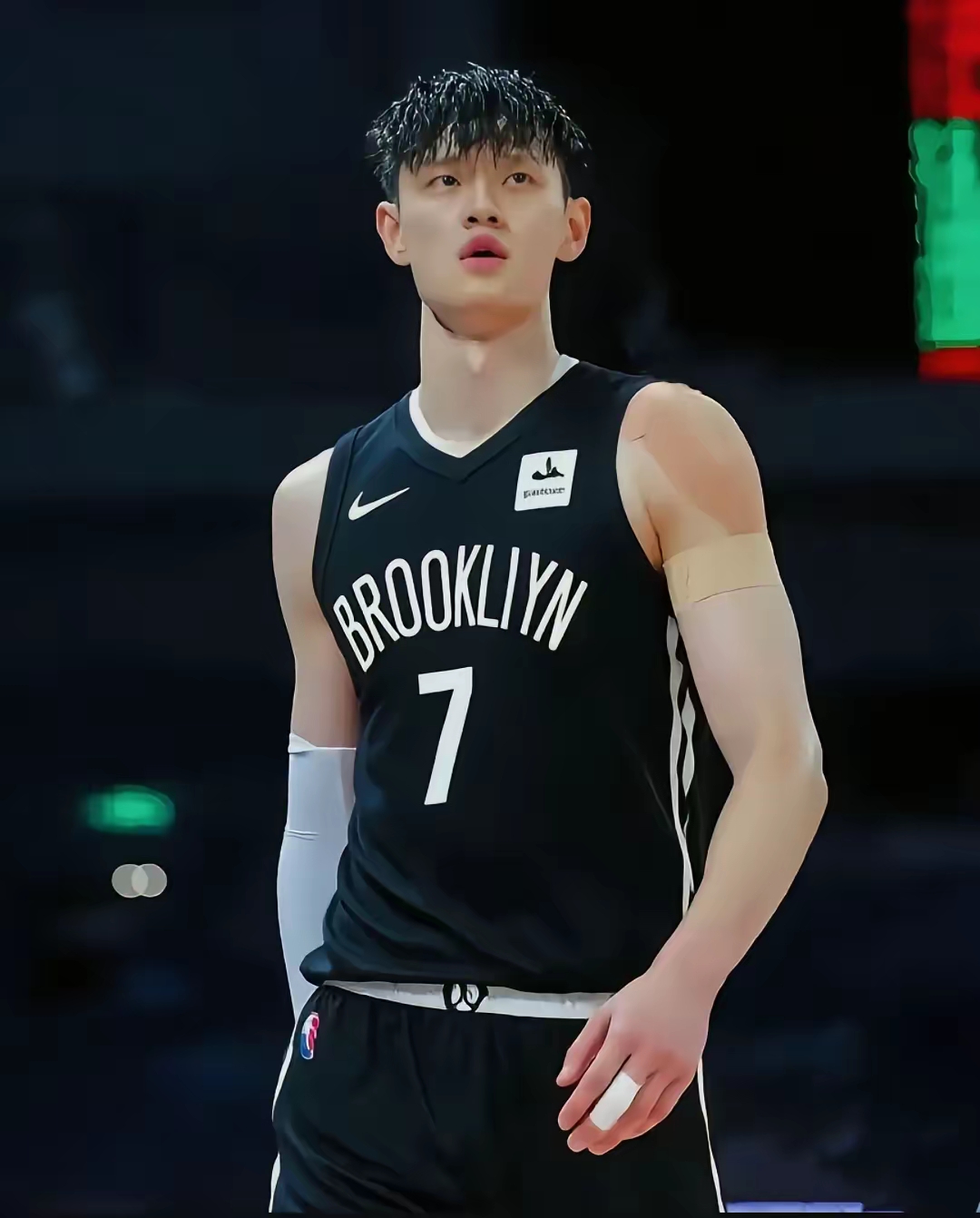 九游欢乐平台：中国男篮新星崛起，未来可期引关注